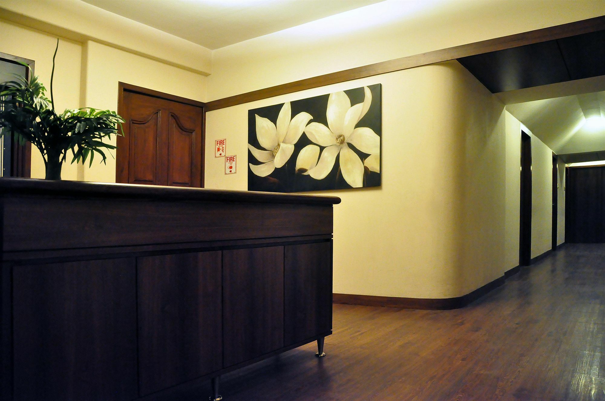 נאווי מומבאי Abbott Hotel מראה חיצוני תמונה