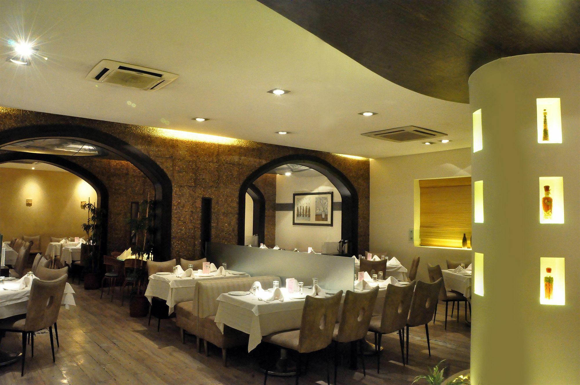נאווי מומבאי Abbott Hotel מראה חיצוני תמונה